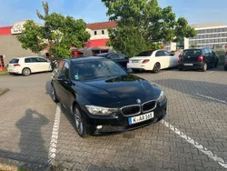 Schwarz Gebraucht 2015 BMW 318 M Sport Kombi | 13.990 € (Fairer Preis)