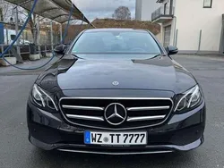 Mercedes E200