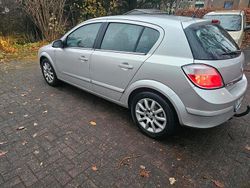 Silber Gebraucht 2004 Opel Astra Limousine | 1.890 € (Fairer Preis)