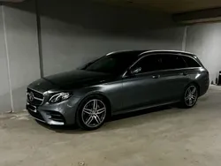 Schwarz Gebraucht 2018 Mercedes E220 AMG Kombi | 18.299 €