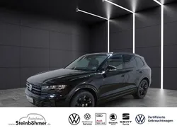 Grenadillschwarz (schwarz) Gebraucht 2024 VW Touareg R-line SUV | 74.485 € (Teuer)