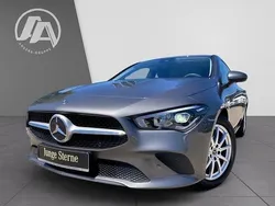 Gebraucht 2023 Mercedes CLA200 Shooting Brake Kombi | 25.794 € (Guter Preis)