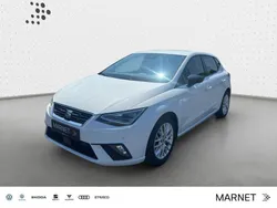 Glacial weiß metallic Gebraucht 2024 Seat Ibiza FR-Line Limousine | 20.140 € (Guter Preis)