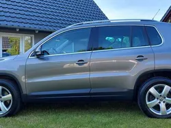 Grau Gebraucht 2009 VW Tiguan Track & Field SUV | 6.300 € (Fairer Preis)