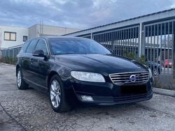 Schwarz Gebraucht 2016 Volvo V70 Momentum Kombi | 13.999 €