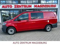 Rot Gebraucht 2014 Mercedes Vito Van / Kleinbus | 20.950 €