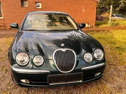 Grün Gebraucht 2002 Jaguar S-Type S Limousine | 12.000 €