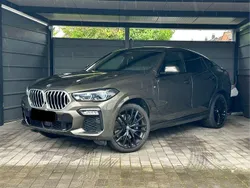 Grün Gebraucht 2021 BMW X6 M Sport SUV | 73.500 € (Etwas zu teuer)