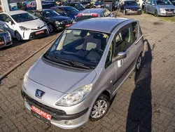 Silber Gebraucht 2005 Peugeot 1007 Filou Kleinwagen | 2.499 € (Fairer Preis)