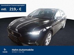 Mitternachtsschwarz Gebraucht 2025 Seat Leon FR Kombi | 25.930 € (Guter Preis)