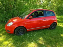 Rot Gebraucht 2007 Lancia Ypsilon Kleinwagen | 2.000 € (Guter Preis)
