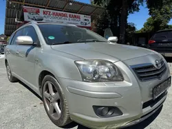 Silber Gebraucht 2008 Toyota Avensis Executive Kombi | 1.999 € (Superpreis)