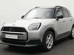 Grau Gebraucht 2024 Mini Countryman Classic SUV | 35.230 € (Superpreis)