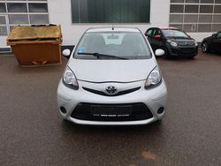 Silber Gebraucht 2013 Toyota Aygo Kleinwagen | 3.400 € (Fairer Preis)