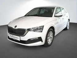 Weiß Gebraucht 2023 Skoda Scala Ambition Kleinwagen | 18.790 €
