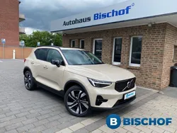 Grau Gebraucht 2024 Volvo XC40 Ultra SUV | 38.490 € (Fairer Preis)