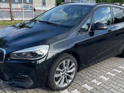 Schwarz Gebraucht 2021 BMW 220 Active Tourer Sport Line Van / Kleinbus | 21.999 € (Fairer Preis)