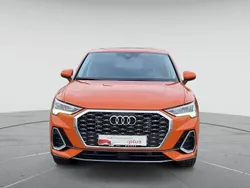 Pulsorange Gebraucht 2024 Audi Q3 Sportback S-Line SUV | 39.888 € (Superpreis)