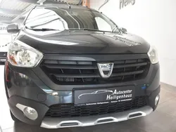 Grau Gebraucht 2017 Dacia Dokker Stepway Van | 11.480 € (Guter Preis)