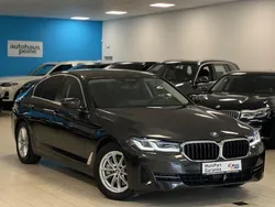 Sophistograu brillanteffekt Gebraucht 2022 BMW 530 Performance Limousine | 41.699 € (Fairer Preis)
