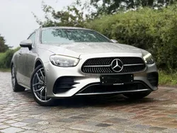 Silber Gebraucht 2021 Mercedes E450 AMG Coupé | 39.999 €