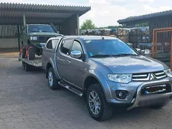 Grau Gebraucht 2014 Mitsubishi L200 Abholung | 15.000 € (Teuer)