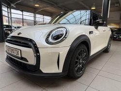 Weiß Gebraucht 2023 Mini Cooper Classic Kleinwagen | 22.490 € (Fairer Preis)