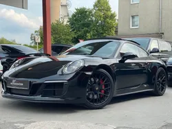 Porsche 911 Carrera 4 GTS