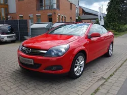 Rot Gebraucht 2006 Opel Astra Cabriolet Edition Cabrio | 3.750 € (Guter Preis)
