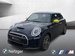 Enigmatic black metallic (metallic) Gebraucht 2021 Mini Cooper Kleinwagen | 17.900 € (Fairer Preis)