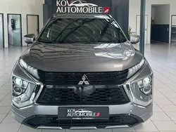 Grau Gebraucht 2023 Mitsubishi Eclipse Cross Plus SUV | 20.900 € (Fairer Preis)