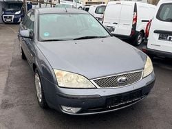Grau Gebraucht 2003 Ford Mondeo Trend Limousine | 690 € (Superpreis)
