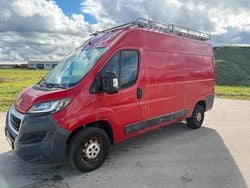 Rot Gebraucht 2017 Peugeot Boxer Van | 6.500 € (Superpreis)