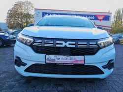 Weiß Gebraucht 2023 Dacia Sandero Essentiel Kleinwagen | 11.499 € (Superpreis)