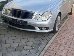 Silber Gebraucht 2003 Mercedes E240 Avantgarde Limousine | 2.400 € (Fairer Preis)