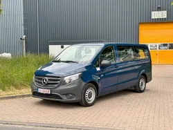 Blau Gebraucht 2022 Mercedes Vito Van / Kleinbus | 29.738 €