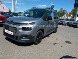 Grau Gebraucht 2021 Citroën e-Berlingo Shine Van / Kleinbus | 22.900 €
