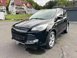Schwarz Gebraucht 2016 Ford Kuga SYNC Edition SUV | 10.900 € (Fairer Preis)