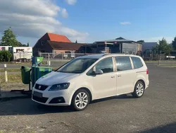 Weiß Gebraucht 2011 Seat Alhambra Van / Kleinbus | 8.350 € (Etwas zu teuer)