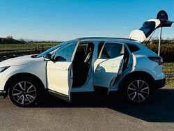 Weiß Gebraucht 2017 Nissan Qashqai SUV | 14.650 € (Fairer Preis)