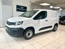 Weiß Gebraucht 2020 Peugeot Partner Van / Kleinbus | 11.990 € (Guter Preis)