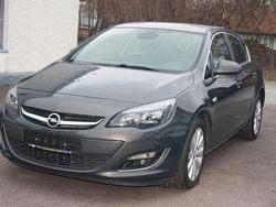 Grau Gebraucht 2013 Opel Astra Innovation Limousine | 2.800 € (Superpreis)