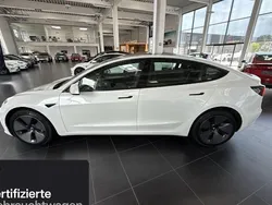 Weiß Gebraucht 2021 Tesla Model 3 Limousine | 22.800 € (Fairer Preis)