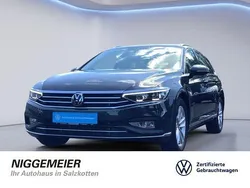 Mangangrau metallic (metallic) Gebraucht 2024 VW Passat Elegance Kombi | 35.590 €