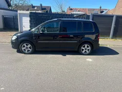 Schwarz Gebraucht 2007 VW Touran Van / Kleinbus | 3.550 € (Etwas zu teuer)