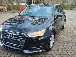 Schwarz Gebraucht 2015 Audi A1 Sportback Basis Kleinwagen | 8.990 € (Fairer Preis)