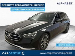 Schwarz Gebraucht 2022 Mercedes E300 Avantgarde Kombi | 23.607 € (Guter Preis)