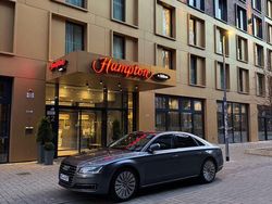 Grau Gebraucht 2014 Audi A8 Ambiente Limousine | 20.500 € (Fairer Preis)