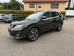 Grün Gebraucht 2017 Nissan X-Trail Tekna SUV | 11.990 €