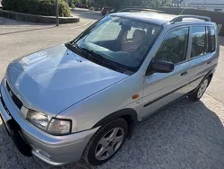 Grau Gebraucht 1999 Mazda Demio Exclusive Van / Kleinbus | 1.850 € (Teuer)